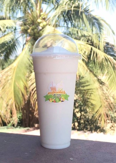 มะพร้าวปั่นนมสด