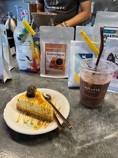 เมนูของร้าน RJ8 x F15  Specialty Coffee