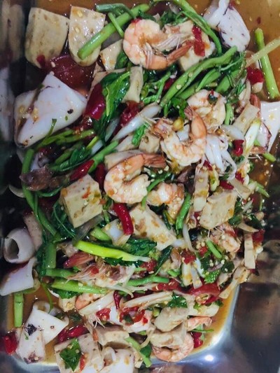 ยำกุ้งกระเฉด