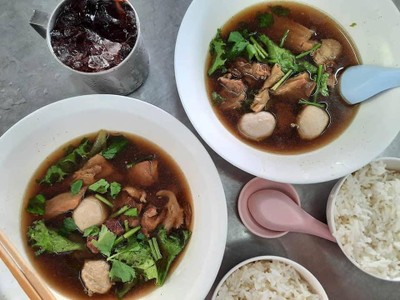 เมนูของร้าน วัฒนาพานิช เอกมัย (Ekkamai)