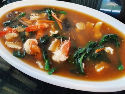 ราดหน้าทะเลไฮโซ (เล็ก)