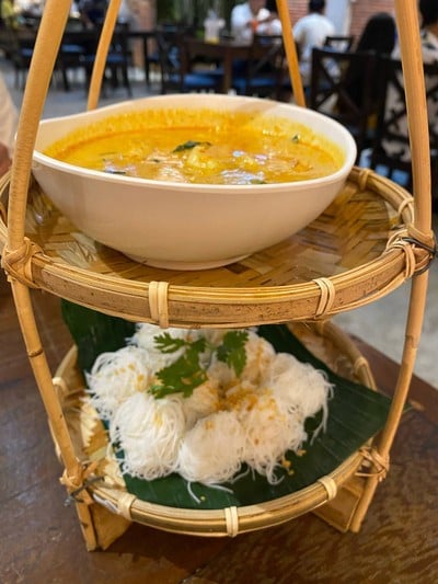 แกงปู  หมี่หุ้น