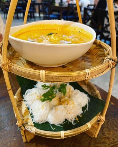 แกงปู  หมี่หุ้น