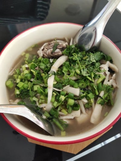 แกงหน่อไม้ส้มใส่กระดูกอ่อนหมู