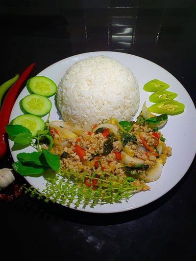 ข้าวกระเพราหมูสับ