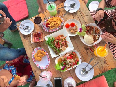 The Ozone Cafe" Lopburi