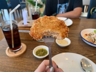 อาหาร หรือ เครื่องดื่ม