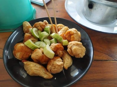 ลูกชิ้นทอด