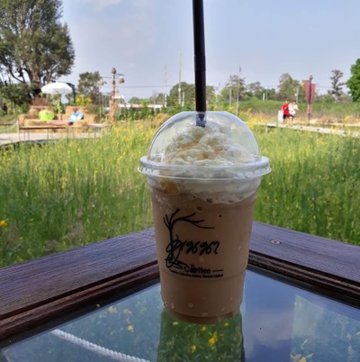 บรรยากาศ โพนนา Cafe