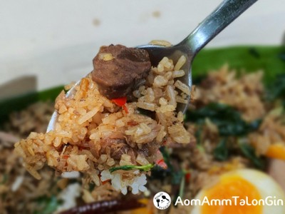 ข้าวมันเนื้อเอ็นแก้วกะเพราพริกข่า