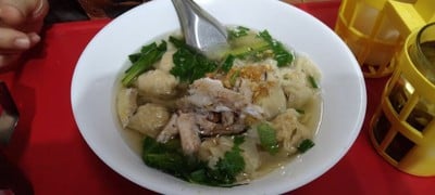 เกี๊ยวน้ำปู
