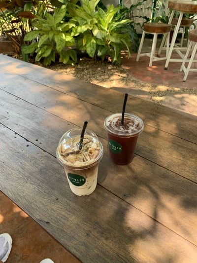 Between_cafe