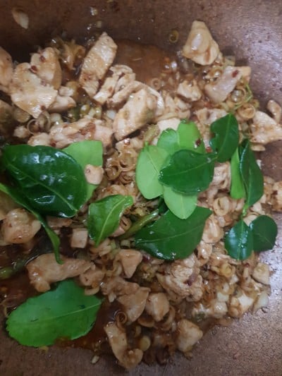 วิธีทำ ไก่ผัดตะไคร้🐔