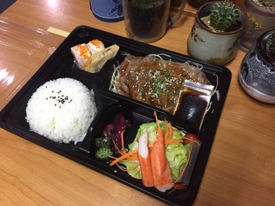 เบนโตะข้าวหน้าเนื้อวากิว