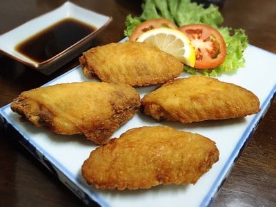 ปีกไก่ทอดน้ำปลา