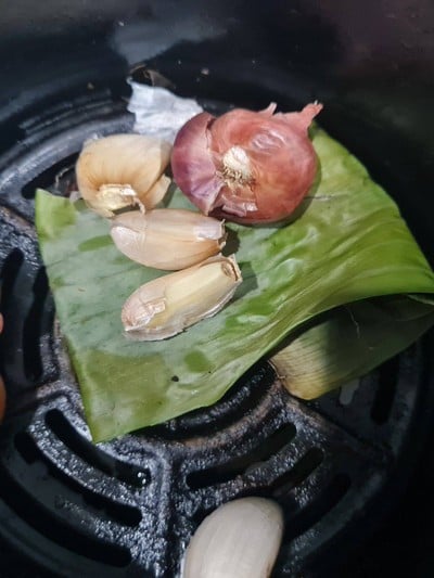 วิธีทำ น้ำพริกเผา15 นาที ใช้หม้อทอดไร้น้ำมันและครก วิธีทำ น้ำพริกเผา15 นาที ใช้หม้อทอดไร้น้ำมันและครก