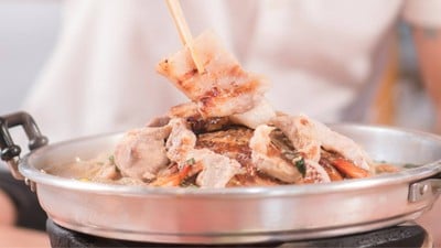 ริมคลอง หมูกระทะ สาขา 2