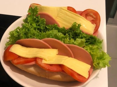 ขนมปังฮอทดอกโบโลน่า