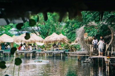 นอกจากอาหารที่อร่อยถูกปากแล้ว มุมถ่ายรูปยังมีเยอะจนถูกใจด้วยนะ 