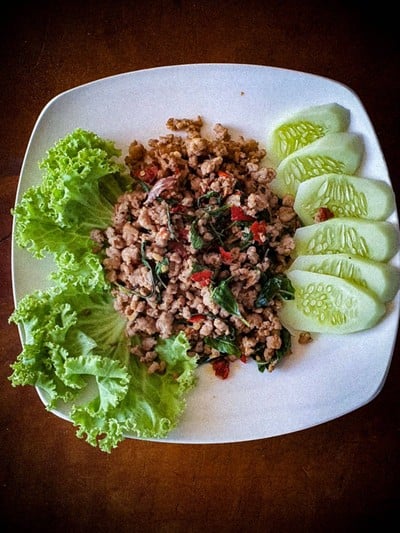 อาหาร หรือ เครื่องดื่ม