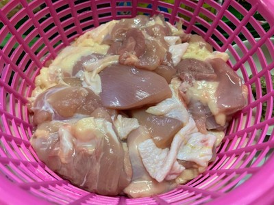 วิธีทำ ไก่ห่อใบเตย (หม้อทอดไร้น้ำมัน) วิธีทำ ไก่ห่อใบเตย (หม้อทอดไร้น้ำมัน)