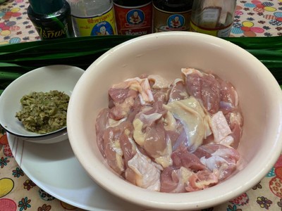 วิธีทำ ไก่ห่อใบเตย (หม้อทอดไร้น้ำมัน) วิธีทำ ไก่ห่อใบเตย (หม้อทอดไร้น้ำมัน)