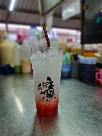 สตอเบอรี่โซดา