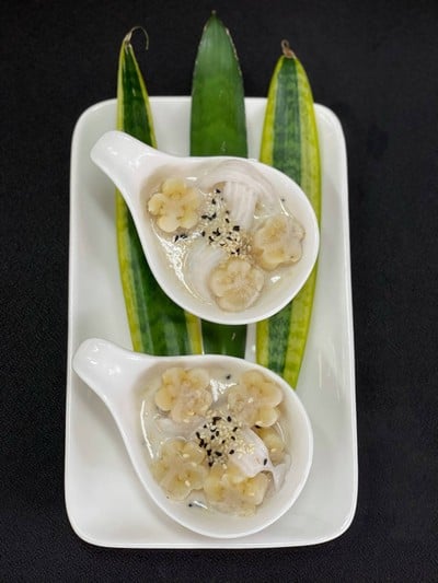 กล้วยบวชชีมะพร้าวอ่อนงาคั่ว