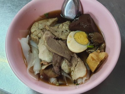 ก๋วยจั๊บน้ำข้น
