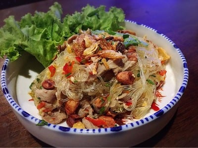 ยำวุ้นเส้นโบราณ