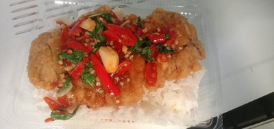 กระเพราไก่กรอบ