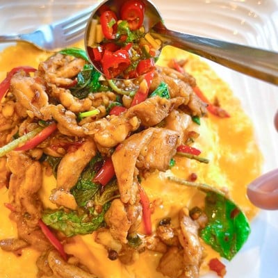 ก๋วยเตี๋ยวเตาถ่านออนเซ็น อารีย์