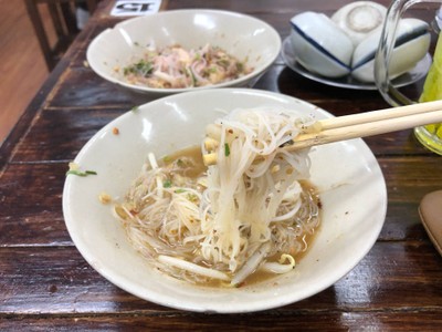 หมี่ขาวต้มยำไก่ฉีก