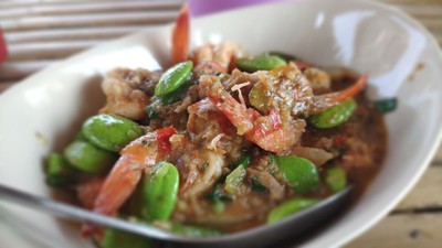 ผัดกะปิสะตอกุ้ง