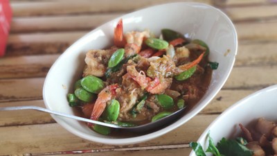 ผัดกะปิสะตอกุ้ง