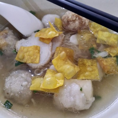 บะหมี่น้ำไม่งอก