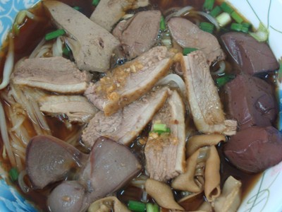 ก๋วยเตี๋ยวเป็ดพะโล้