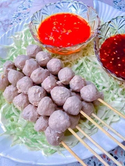 ลูกชิ้นไก่ย่าง