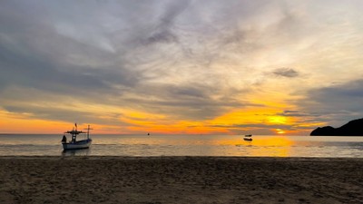 สระว่ายน้ำ/ชายหาด