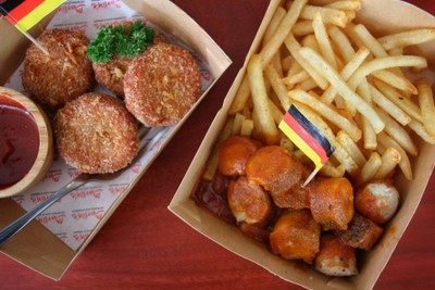 อาหาร หรือ เครื่องดื่ม