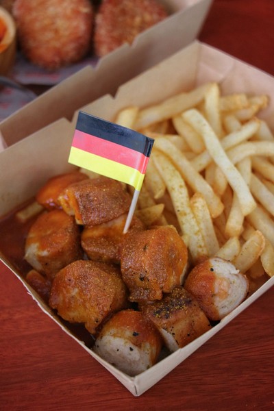 อาหาร หรือ เครื่องดื่ม