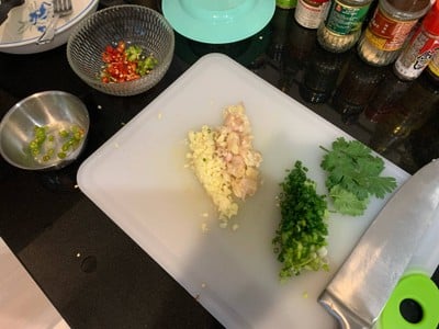 วิธีทำ ข้าวหมูกรอบคั่วพริกเกลือ