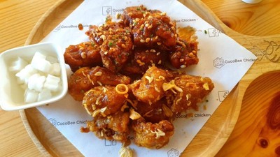ไก่ทอด 15 ชิ้น เลือกได้ 2 ซอส (พริก,น้ำผึ้ง,มัสตาร์ด)