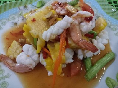 ส้มตำข้าวโพดทะเล