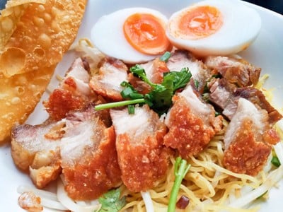 วิธีทำ หมูกรอบทรงพลังผ่านหม้ออบลมร้อนร้านข้าวหมูแดงประตูน้ำตู้