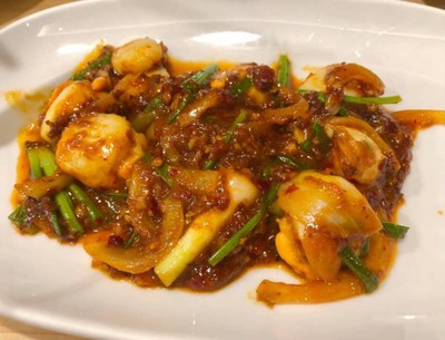 หอยเชลล์ผัดพริกเผา