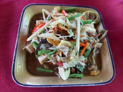 อาหาร หรือ เครื่องดื่ม