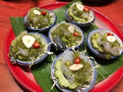 เมนูของร้าน สิบสองหน่วยตัด