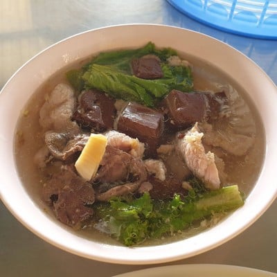 เกาเหลาเลือดหมู