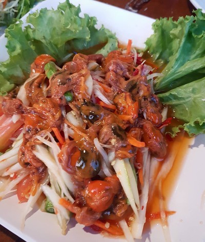 ตำหอยดอง